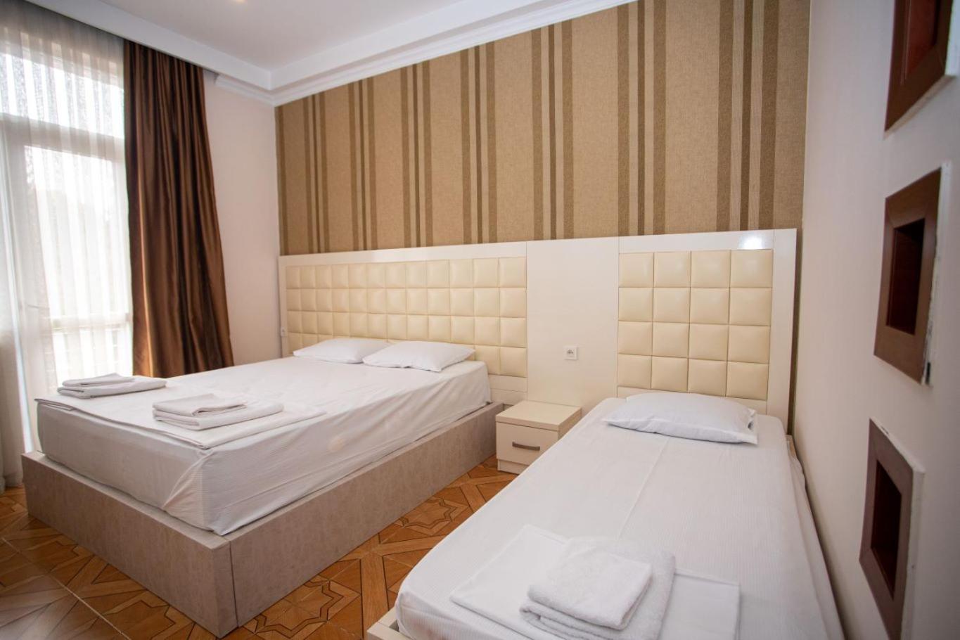Irise Hotel Batumi Exterior photo