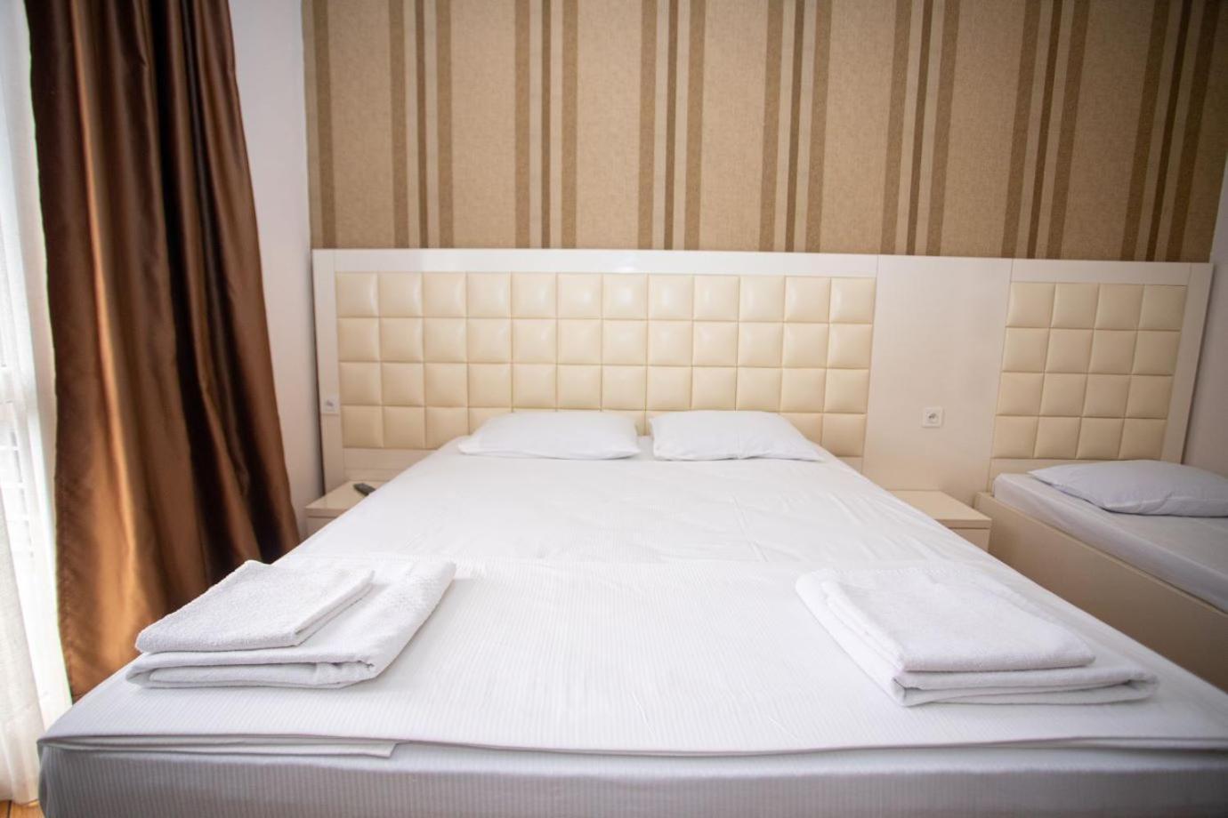 Irise Hotel Batumi Exterior photo