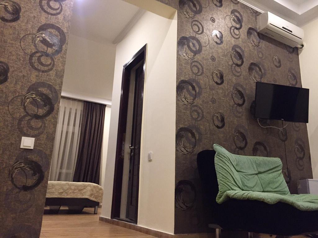 Irise Hotel Batumi Exterior photo