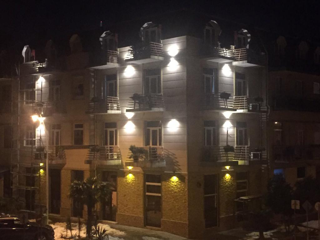 Irise Hotel Batumi Exterior photo