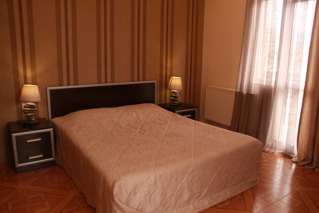 Irise Hotel Batumi Exterior photo