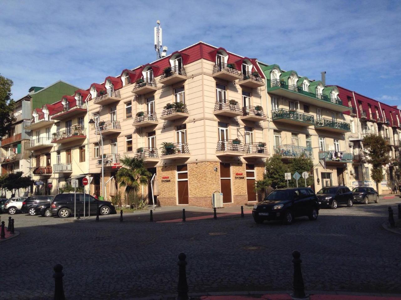 Irise Hotel Batumi Exterior photo
